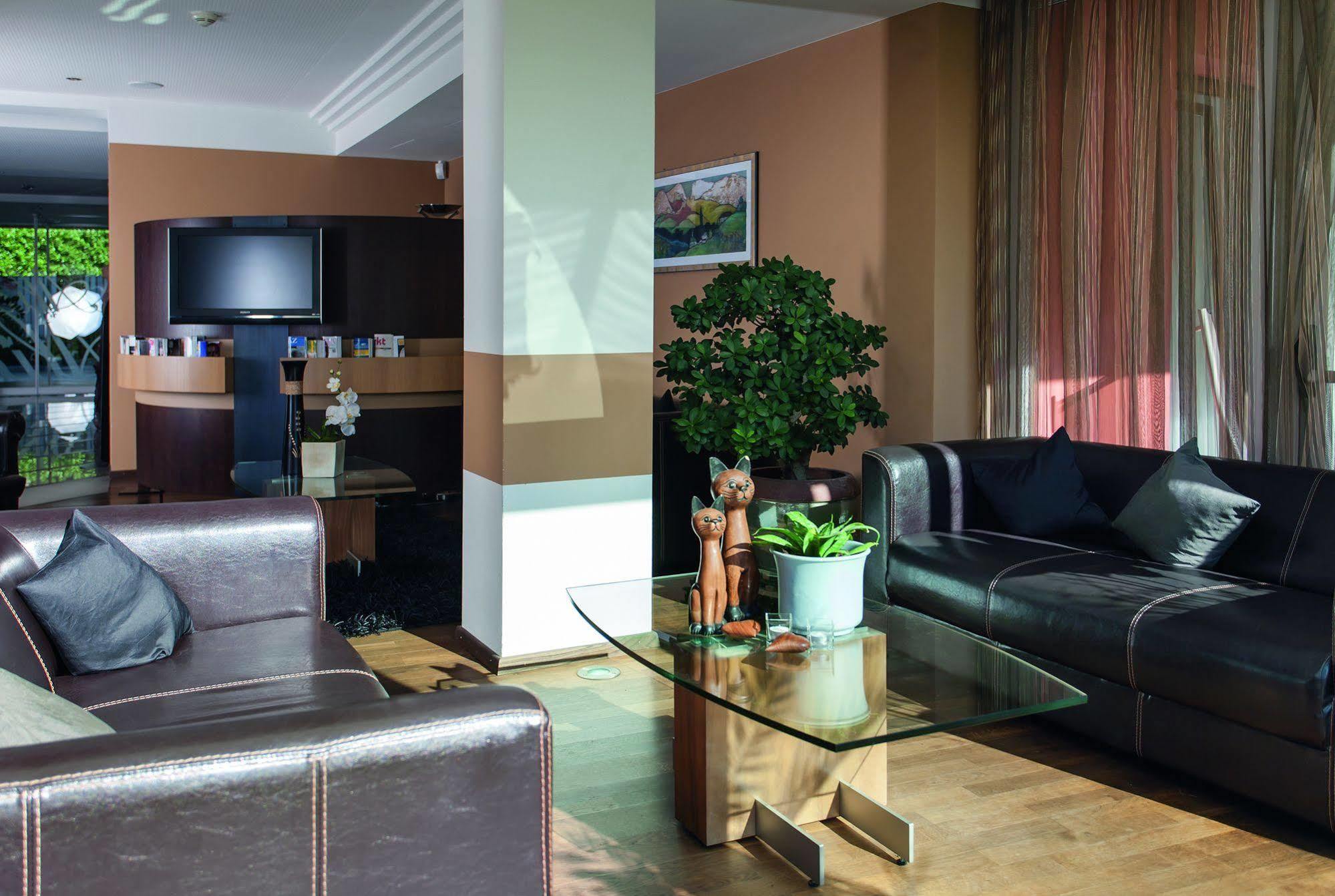 ALIA appartements&wellness Algund Buitenkant foto